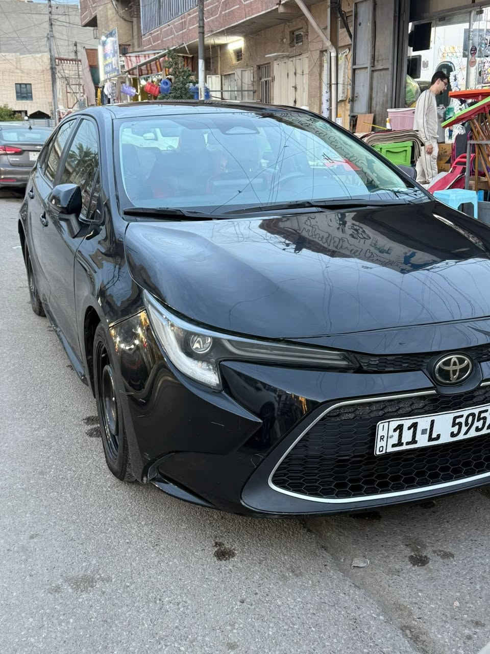 تيوتا كورلا 2023 وارد امريكي بانزين فقط ياباني اصل
حادث امريكا جاملغ وبنيد  راجعات بدون تبديل 
وحادث بلعراق. جاملغ بارد  
ايرباك برده وستيرن بدون دواخل
اللون اسود  مكينه 2000
شاشه كار بلي شاشه اعطال
 حساس هواء التايرات ويل 16 
مدوشمه داخلاحمر واسود جلد 
سايد بريك بصمه اوتو هولد 
لايت زنون لد كامره خلفيه
تحديد مسار توقف ذاتي 
حجر صالنصه  بلادي وباقي المواصفات المعروفه 
السياره اني المستورده وعلى ايدي كلهه بلاديه 
رقم بغداد باسمي
معلومه كلشي جديد مبدل صدر جديد تخم تايرات السياره نصبتها احلا من الصور 
***********
