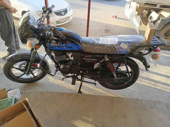 يلا السلام عليكم اخوان دايوان موديل 26 رقم سليمانيه بيع ومراوس السعر مناسب ***********
