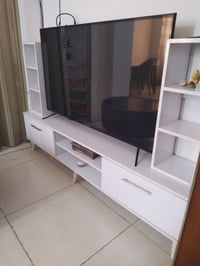 ميز تلفزيون • رفوف تلفزيون • اثاث منزلي • ديكور منزل • طاولة تلفزيون •...