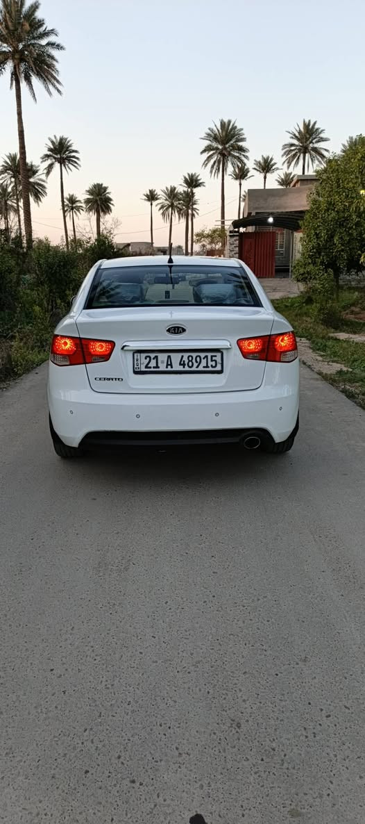 السلام عليكم 
للبيع كيا سيراتو خليجي موديل 2012 سليمانيه دولي بسمي مكفوله كفاله عامه مكينه 16 مواصفات معروفه تحكم ستيرن مري شفط أشاير بالمري حساسات خلفيه 6نمر كير شفتات ستيرن 
تبريد ثلج تدفئة سونار موجود مع الصور
مكان صلاح الدين بلد الضلوعية 
سعر 110 الاتصال 
***********
***********
