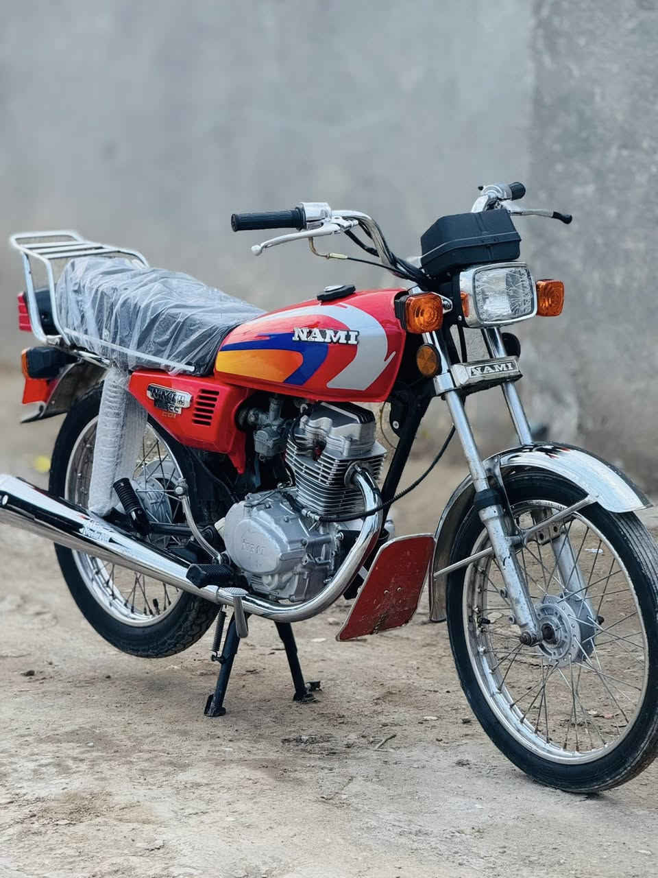 السلام عليكم اخوان
للبيع نامة تعمير 26 مكينة اصلي23 مفتوحة بس بستم شاصي16 أوراق اصولي دراجة نظيفة وجاهزه على آخر حباية كله جديد كهربائيات كاملة سعر ٧٢٥ وبيها مجال مكاني شطرة 
***********
