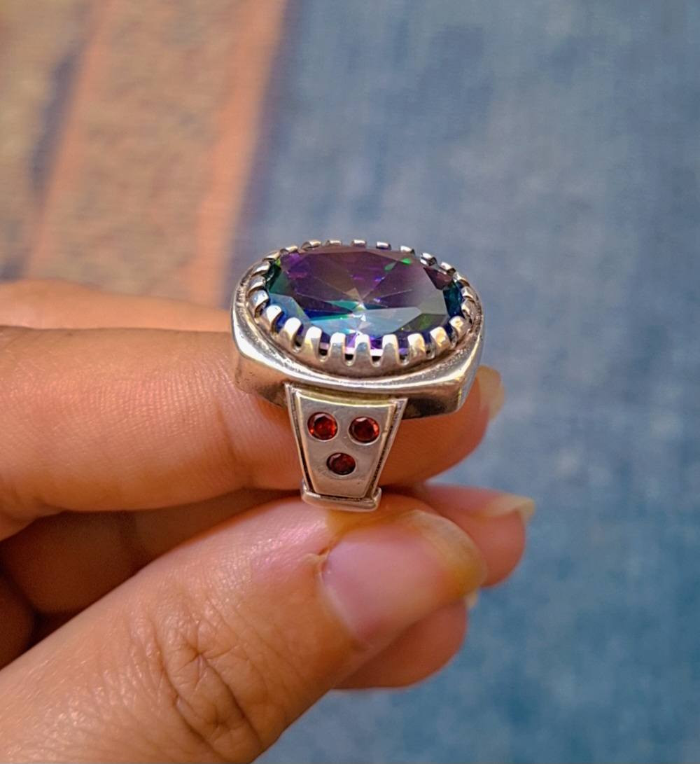 السلام عليكم ... سبحه فضه للبيع السعر ١٢٥ .... محبس عقيق اصلي ٨٠ .... محبس موزرلك اصلي ٦٥ 🦅  ***********
