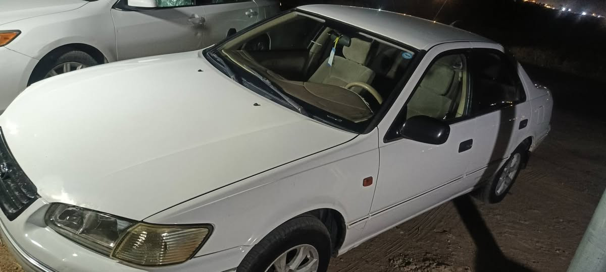 السلام عليكم كامري 2001 للبيع رقم اربيل بسمي سنويه جديدة مكفوله من الضربه والتبديل بيه شبر بل جامرلغ الخلفي والباقي بدون سبغ تبريد مكينة مكفول *********** السعر 83
