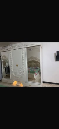 غرفة خشب • ما بيها ضرر • الكومودي