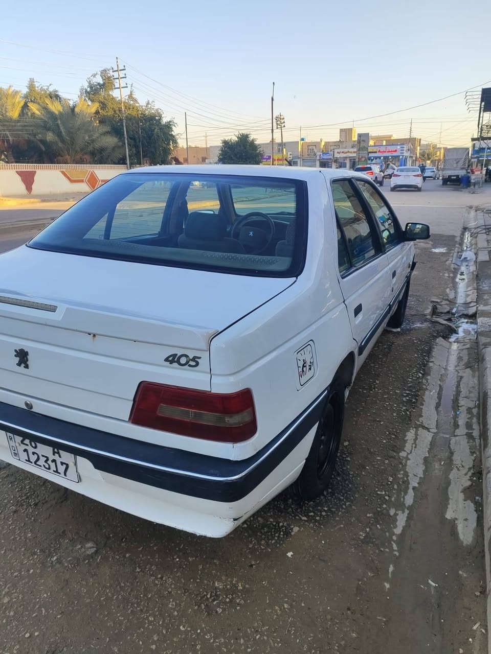 سلام عليكم سيارة بيجو لميس للبيع نظيفه كلش موديل 13 سيارة جاهزة من كلشي  تبريد مكينه كهربائيات ومداور ثاني يوم سعر 43 وبيها مجال شي بسيط ***********
