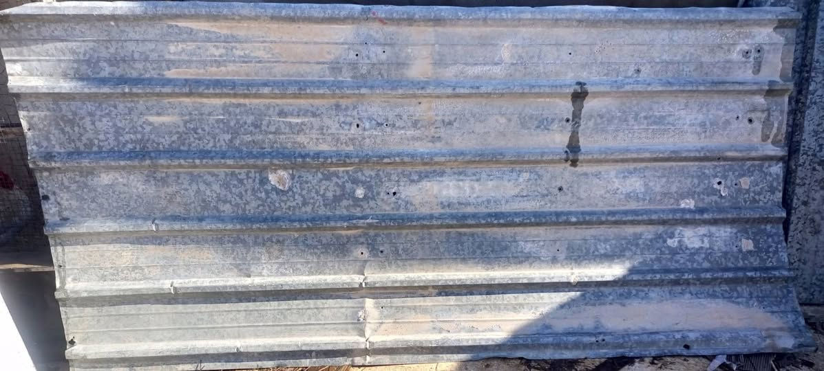 السلام عليكم 
بيع مستعجل جينكو مستعمل نظيف عدد 3 قياس كل وحدة مترين و نص تقريبا وعرض 90 سم
وكيربي مستعمل نظيف قياس مترين ونص تقريبا وعرض متر عدد 2
وكيربي قياس متر *متر مرب عدد 1 
السعر وباقي التفاصيل على الواتس آب 
***********
