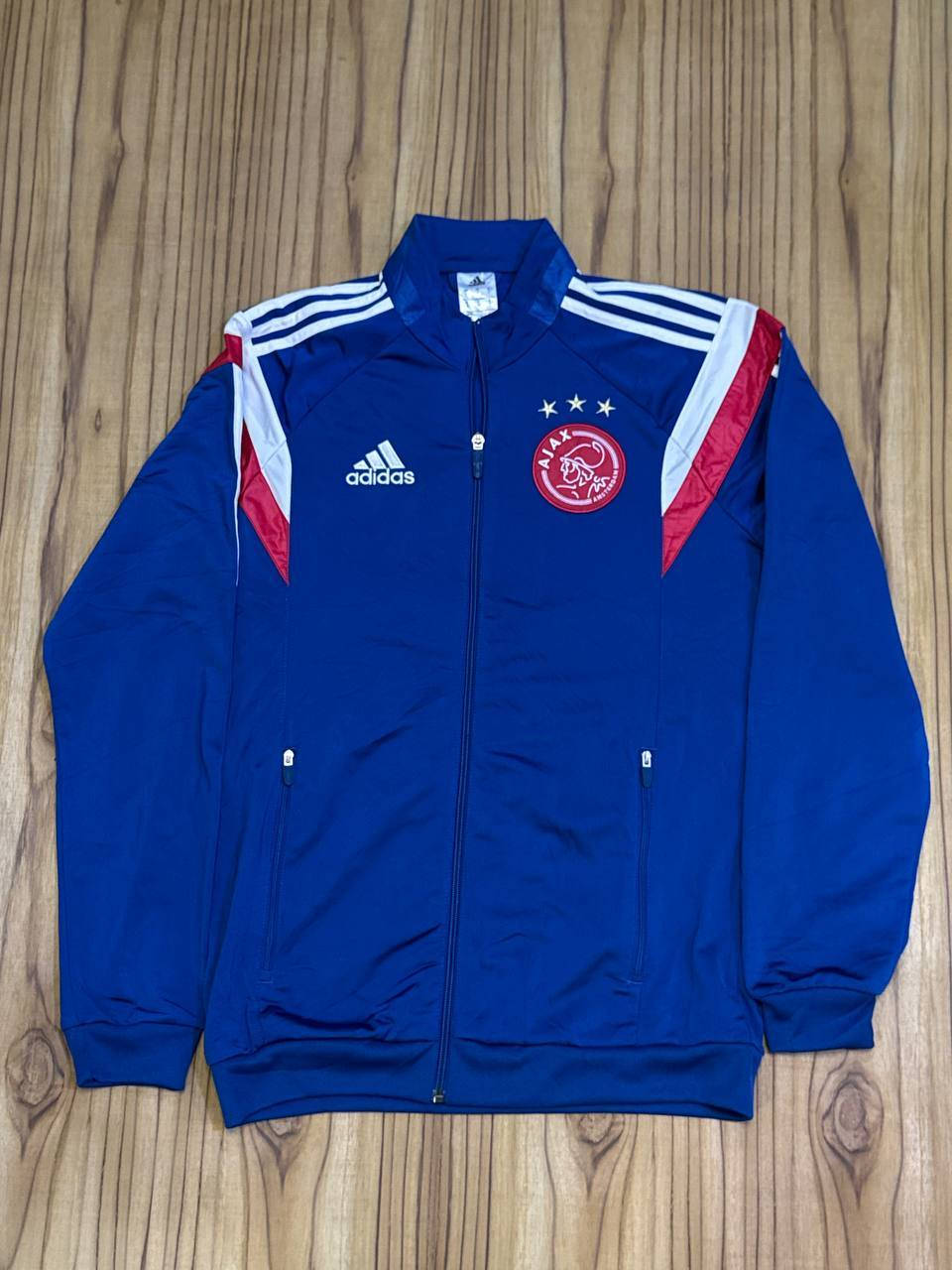 عيدكم مبارك شباب ربي يرزقكم ويبارك بيكم ويحفظ عوائلكم أجمعين.  كل القطع عليهن تخفيض قوي يعني السعر رح تلكي بالنص لطيلة ايام العيد اي قطعه تشوفها تعجبك 15 الف . جميع القطعه كانت 35 . اخذ الصورة وتفضل خاص او بالتعليقات القياس اني اجاوبك . بالنسبه للسعر شباب قفل 
ودمتم بخير وعافية


**إذا كنت صاحب هذا الإعلان وتريد حذفه لأي سبب، رجاءا أرسل رسالة إلى الدعم الفني**