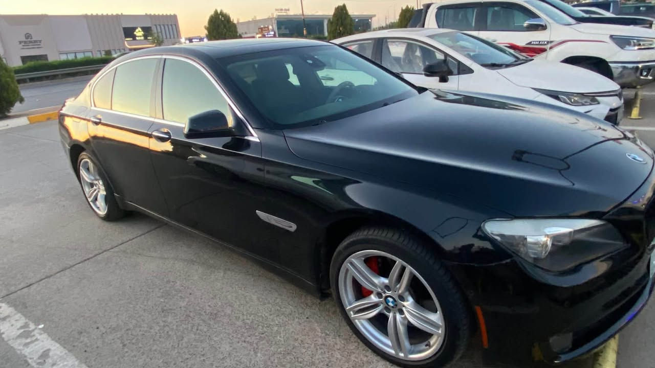 BMW N57  730d موديل 2010
سعر 145$ ومجال
فتحة سقف داتا شو كير محرك مكفولات 
السيارة 730 ديزل رقم اربيل باسمي تحويل ثاني يوم 
تاثيرات بطاريه نوزلات كل شي بيها شغال 
مكان السيارة أربيل بيها جنطه مبدل ونص جاملين خلفي صبغ للاستفسار اتصل كورك *********** اسيا ***********
