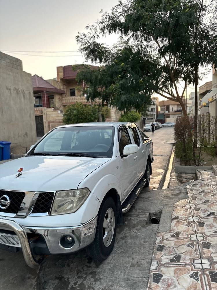 السلام علیکم نيسان نافارا ٢٠٠٩ LE  للبيع.. گير اوتوماتيك بالشرط ٤ جامات كهربائي ... محرك مفتوح بالشرط لاصرف لا بخار... تبريد شغال بالشرط... تحديد سرعة تحكم بالستيرن شغال... كهربائيات كلها شغالة... صدر وحدادية جديدة وبالشرط... بطارية جديدة... السيارة صبغ حزام بخ للجمالية بدون دواخل... السيارة مكانها كركوك وبيها دفتر بنزين... رقم اربيل الدولي... السيارة بإسمي وشرط التحويل...السعر 88 ورقة وبيها مجال... رقم الموبايل *********** وبيها واتساب.... كركوك, العراق
