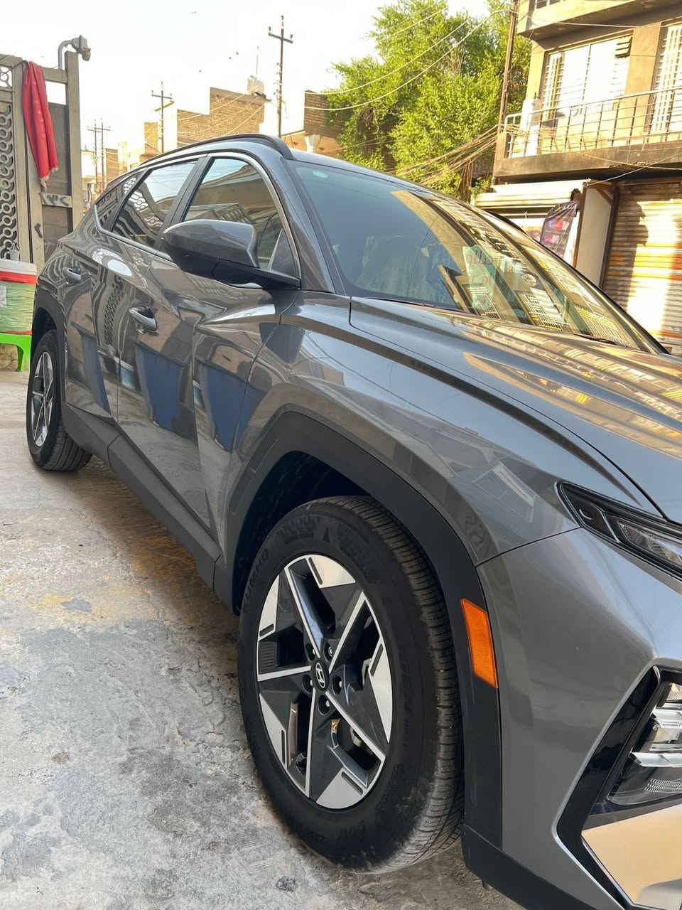 السلام عليكم توكسان فئة sel موديل 2025للبيع …
لون اسمنتي وارد اميركي تحكمات ستيرن تدفئه بالكشنات بصمات عدد 2 تحديد مسار نقطه عمياء داخل ابيض  اوتو هولد تشغيل عن بعد اشارة ترحيب مثبت سرعة ثلاث وضعيات قياده محرك 2500 جي دي اي سياره حره جاهزه بجهك للترقيم سعرها 205 وبيها مجال ***********
