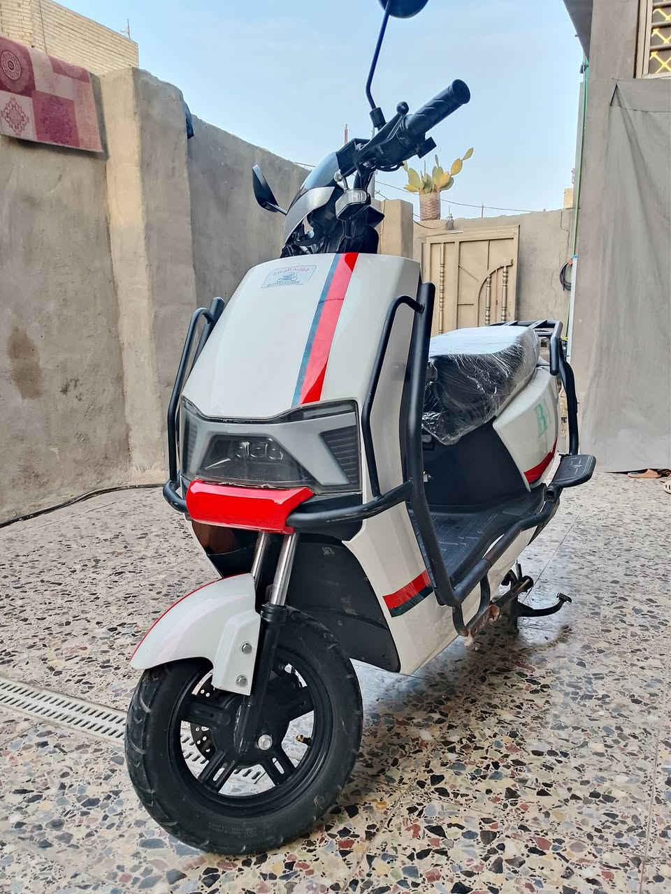 دراجه شحن نظيفه كلش 6 بطاريات كبار مسطره 3 سرع نظام Rبك السعر 700 وبيه مجال للاتصال *********** مكاني بغداد حي اور قابل للمراوس
