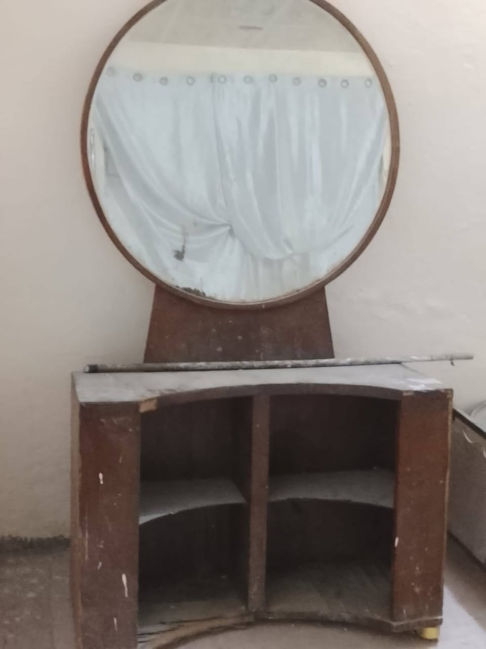 سلام.عليكم..اغراض.شلع.للبيع.نضيفات.مال.ليت.كاونتر.٣.قطع..مرمى.ابد.مامستخدم
طباخ.غازي.كهرباءي..فرن..وعين.كهرباء...جربايه.وميز.مرايه..وميظ.طعام.وبراد.شغال.ونواعم.ومكنسه..كهربايه.كنس.وغسل.سغاله.كلهن.ب٣٠٠.الف..خاص.او.***********
