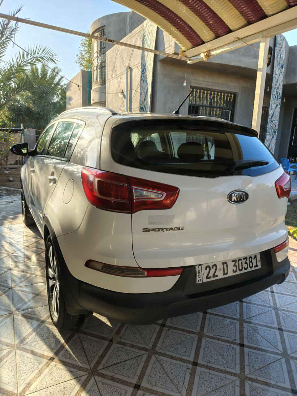 السلام عليكم كيا سبورتج 2012 وارد خليجي
سياره مكفوله كفاله عامه حته الدعاميات 
مكينه 2000 دوش شرط ما مفتوحه
مكينه حداديه تبريد❄ تخم تاير 
سياره فول مواصفات 1/1 
فتحه سقف بانوراما
حساسات اماميه خلفيه
داخل بيجي 
تحكم ستيرن جهتين
سياره مال جناي ما بيها نقص برغي
رقم اربيل جديد  تريد وكاله تريد تحويل
السعر: 145وبيها مجال 
العنوان: الديوانية 
الرقم: ***********
الرقم: ***********
