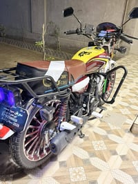 شباب أيراني 26بعدهِ  بلادي على وضع الشركه نضافه 100‎%‎مثل ما موضح بل ص...