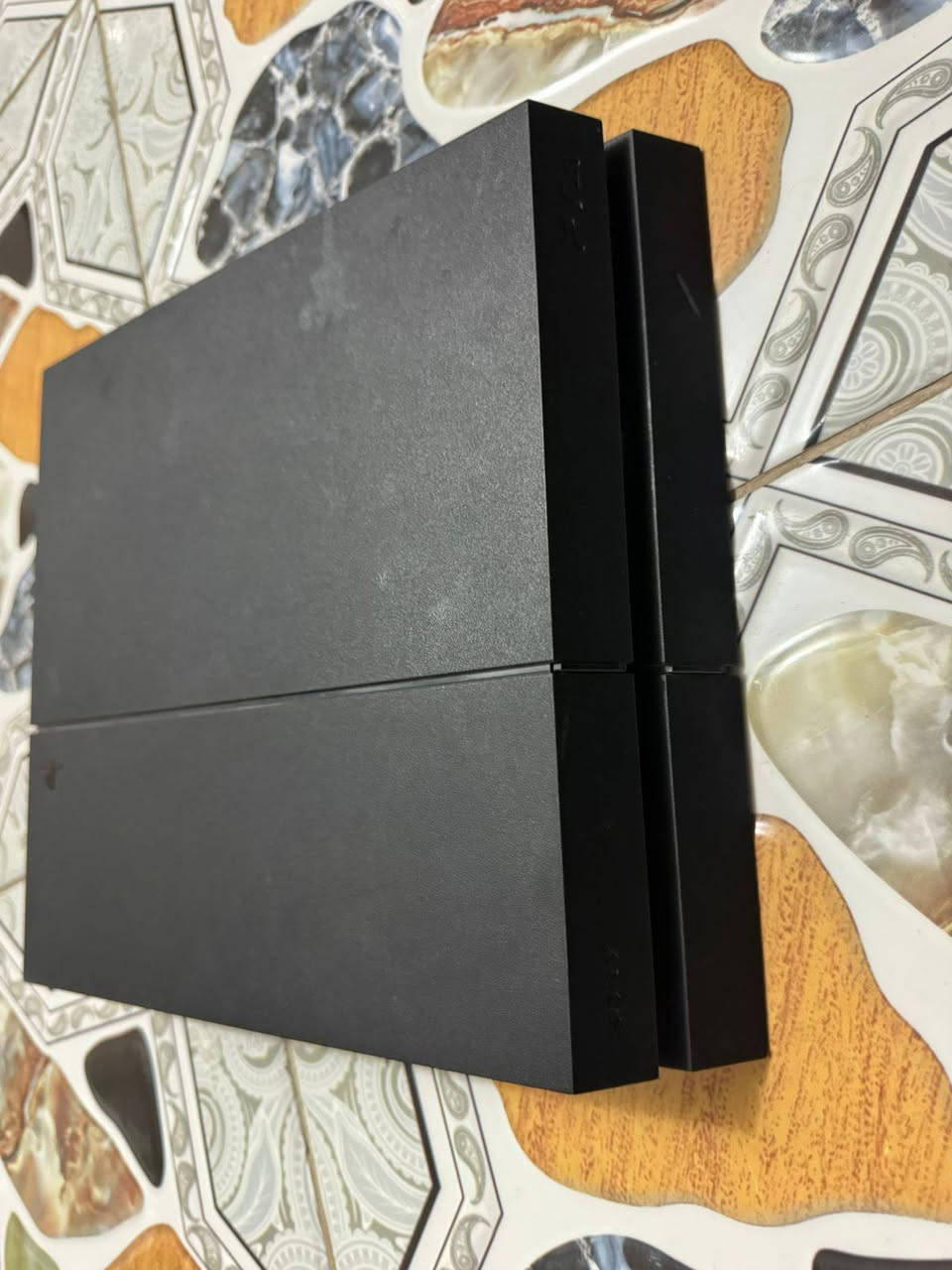 بلي فور نضيف نضافته 90% ويا 3 اقراص و3 جوستيكات بس بيهن خلل ميشحنن 175 الف مكاني نجف


**إذا كنت صاحب هذا الإعلان وتريد حذفه لأي سبب، رجاءا أرسل رسالة إلى الدعم الفني**