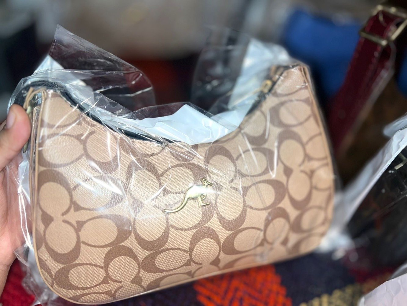 كشختج بـ7 آلاف بس! 😱🔥
باقي قطع أخيرة من أفخم موديلين جنط لهذا الموسم. الأناقة مو لازم تكون غالية، بس لازم تكون سريعة لأن الكمية جاي تخلص!
• السعر: 7 آلاف دينار فقط للقطعة!
• التوصيل: 5 آلاف لجميع المحافظات.
• الموديلات: متوفر موديلين (الصور مرفقة).
احجزي الآن قبل لا يخلصن! ارسلي صورة الموديل، العنوان، ورقم الهاتف خاص. 📥