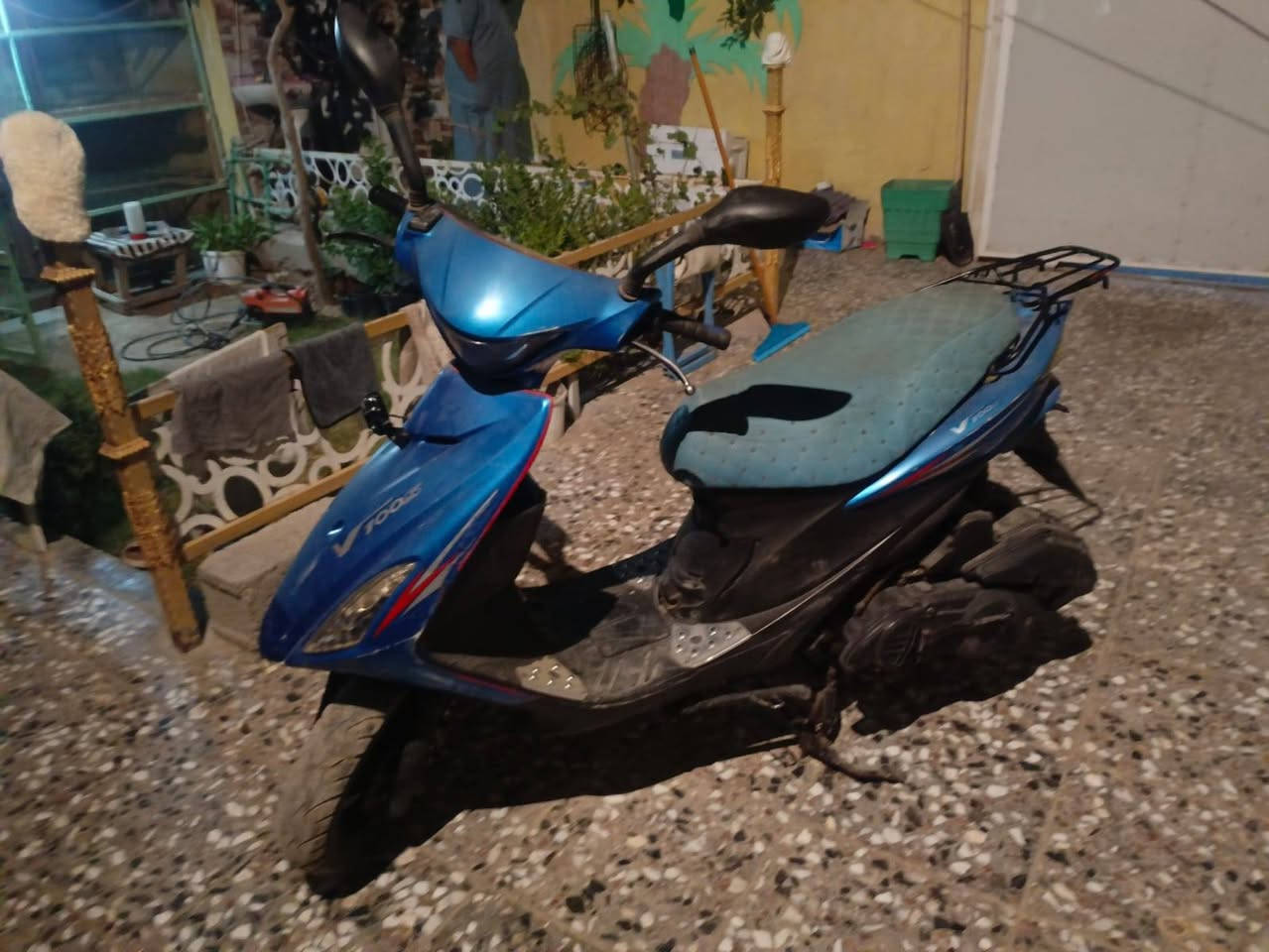 سلام عليكم دراجه ادرس دراجه نضيفه محرك ناعمه كهربائيات  شغاله لبيع 450 بيه مجال حك جيه *********** واتساب العنوان ابو غريب
