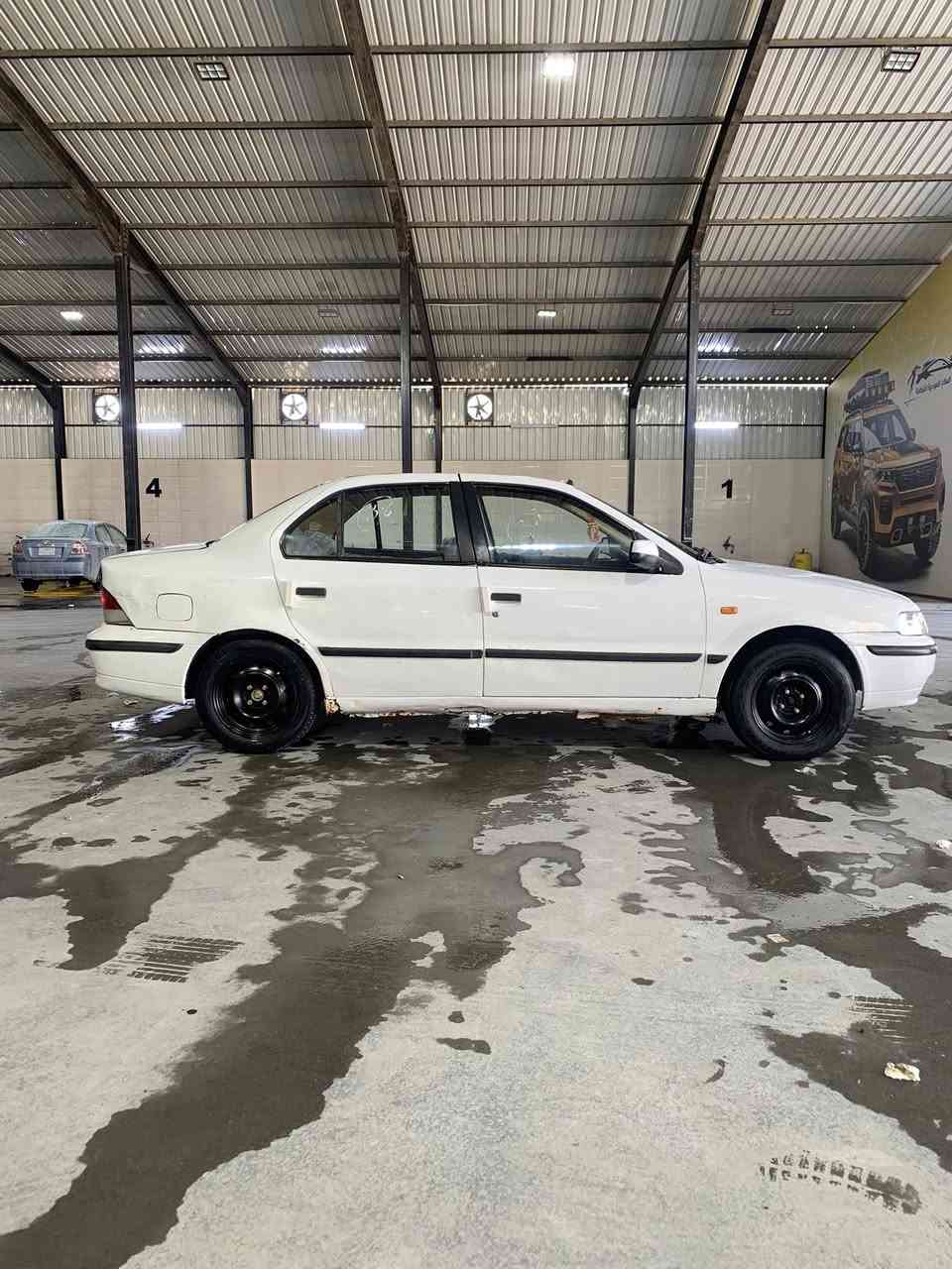 سمند موديل 11 كير فرنسي جديد مكينة كلش حلوة كهربائياتها كلها جدد تبريد شغال ثلج منظومة قبل تلث اشهر ب 500 الف السيارة بيها قطعة وحدة باب السايق والبقية دحجات تخم تاير ويالة جدد كلهن منظومة بانزين جديدة كشنات جدد  بيها خياسات كلش بسيطة بطرف القمارة وبس البقية ما بيها خياسات ابد راعيها سيد بلمكرمة شاب مرتب يريد مداور بس سنويتها ساقطة ب 24 والتجديد ميكلف السنة عشر الاف السيارة موجودة بلنجف الأشرف بحي الرحمة 
السعر 32 وبيها مجال  / واتساب *********** الشراي يتدلل
