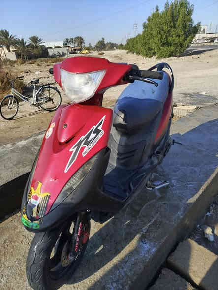 دراجه للبيع..؟                             (يي ححبيبي للبيع)
شنو نواقصها..؟                            (كلشي ما ناقصه

تبيع للواته..؟                     (لامابيع وذا لوتي لاتراسلني احسن)

 شكد بوشتها..؟                              (49)

بيها بانزين..؟                                  (يي محسن)

غراضها موجوده..؟                         (مانقصها شي)

وين مكانك..؟                                (بابل-الحصوه)

تكدر تجيني لفلان مكان.؟.              (لا والله ححبيبي اعذرني)

شكد سعرها..؟                             (450)وبيها مجال 

لاطبلي خاص وتسئل كلشي كدامك🖤 ***********
