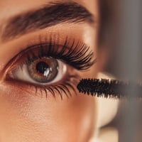 ماسكارا 5D • مقاومة للماء • تثبيت طويل