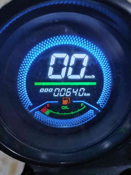 السلام عليكم دراجة هايوشة موديل 25 للبيع ويرهم مراوس حسب القناعة دراجة بعدهة زيرو اوراق بصمات سويجات خوذة جادر تيشيرت مكاني القائم حصيبة. ***********
