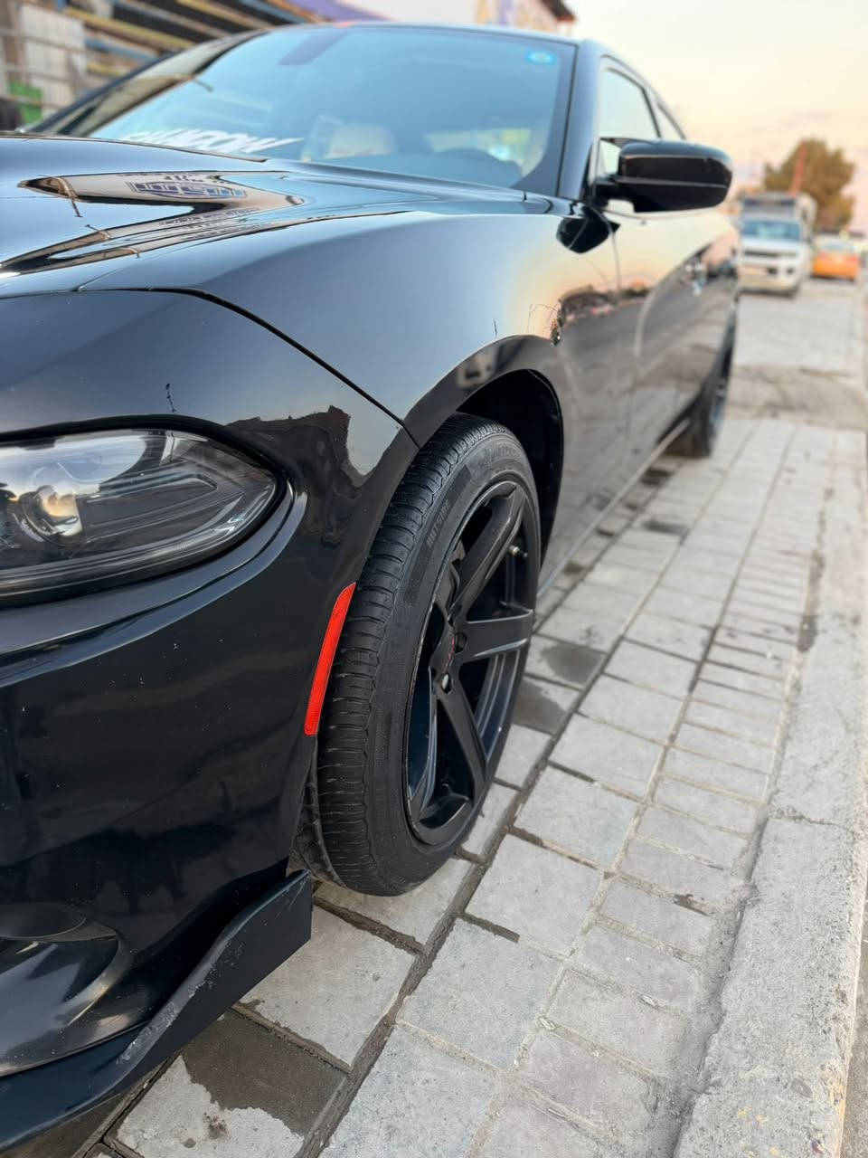 سلام عليكم للبيع فقط جاجر مديل 2023ماشية  20 الف بوليسي بس معدلين عليها كزوز نحلا بدشبول كشن حضن وبعل هواي تعديل كامل ولا مبينة سيارة جديدة بمعنة لكلمة حادث بنيد بس وصبغو ربع جاملغ وربع تكمة مال فانوس سونار بيها وصور لحادث موضح بصور رقم بغداد بسمي سعر 220 وبيها مجال رقمي ***********
