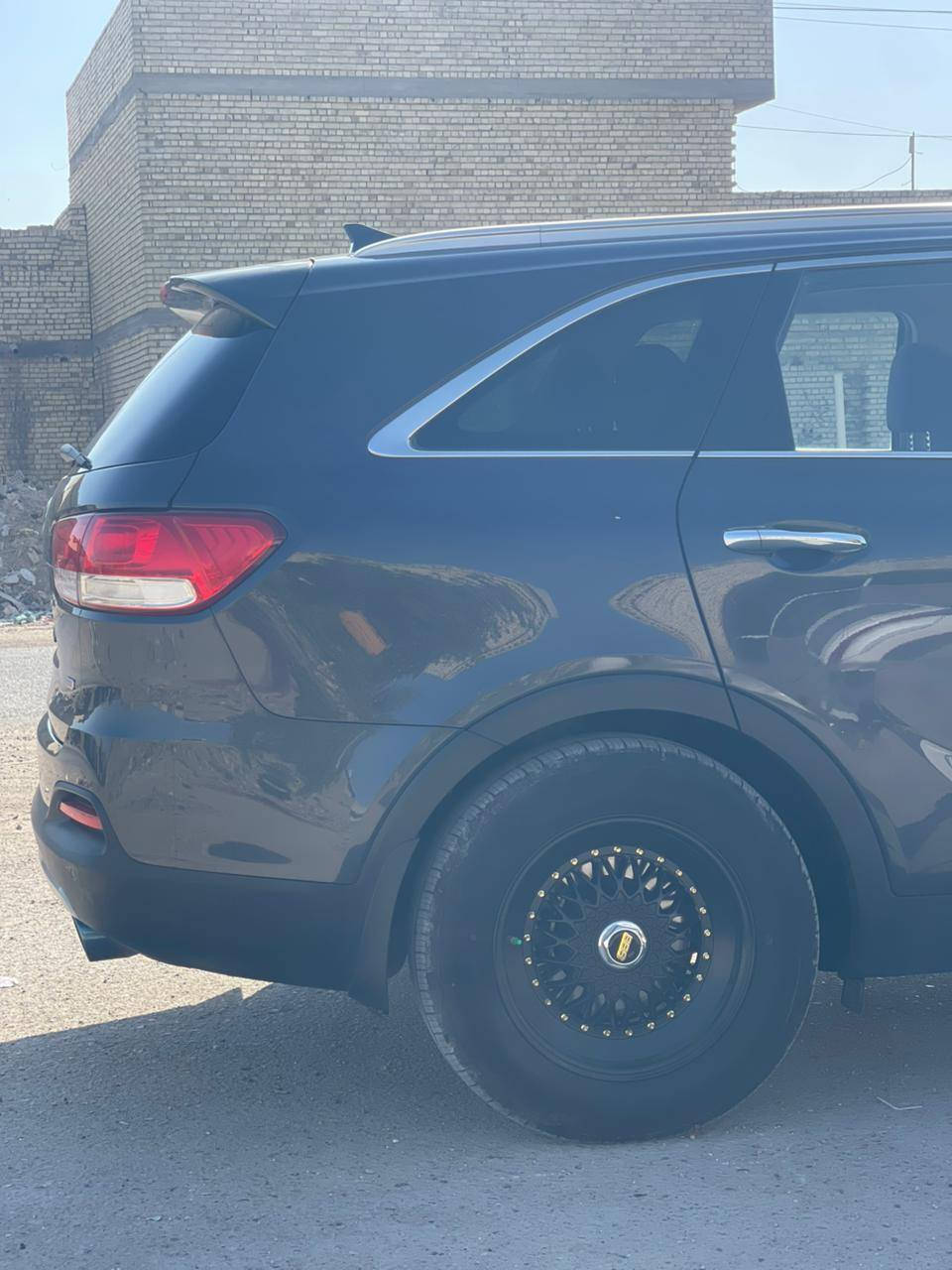 سورنتو 2019
نيلي ✅

حادثها 

جنطه صندوك مبدل 

وطخه بلجاملغ عكس السايق 

بغداد 

***********
