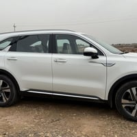 كيا سورنتو موديل 2023 خليجي 6 سلندر 7 راكب مواصفات كامله عدا البانورام...