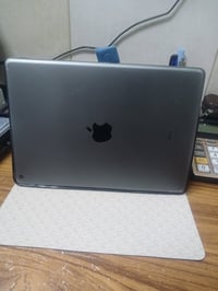 ايباد ٨ • ايفون ١٥ • ايفون ١١