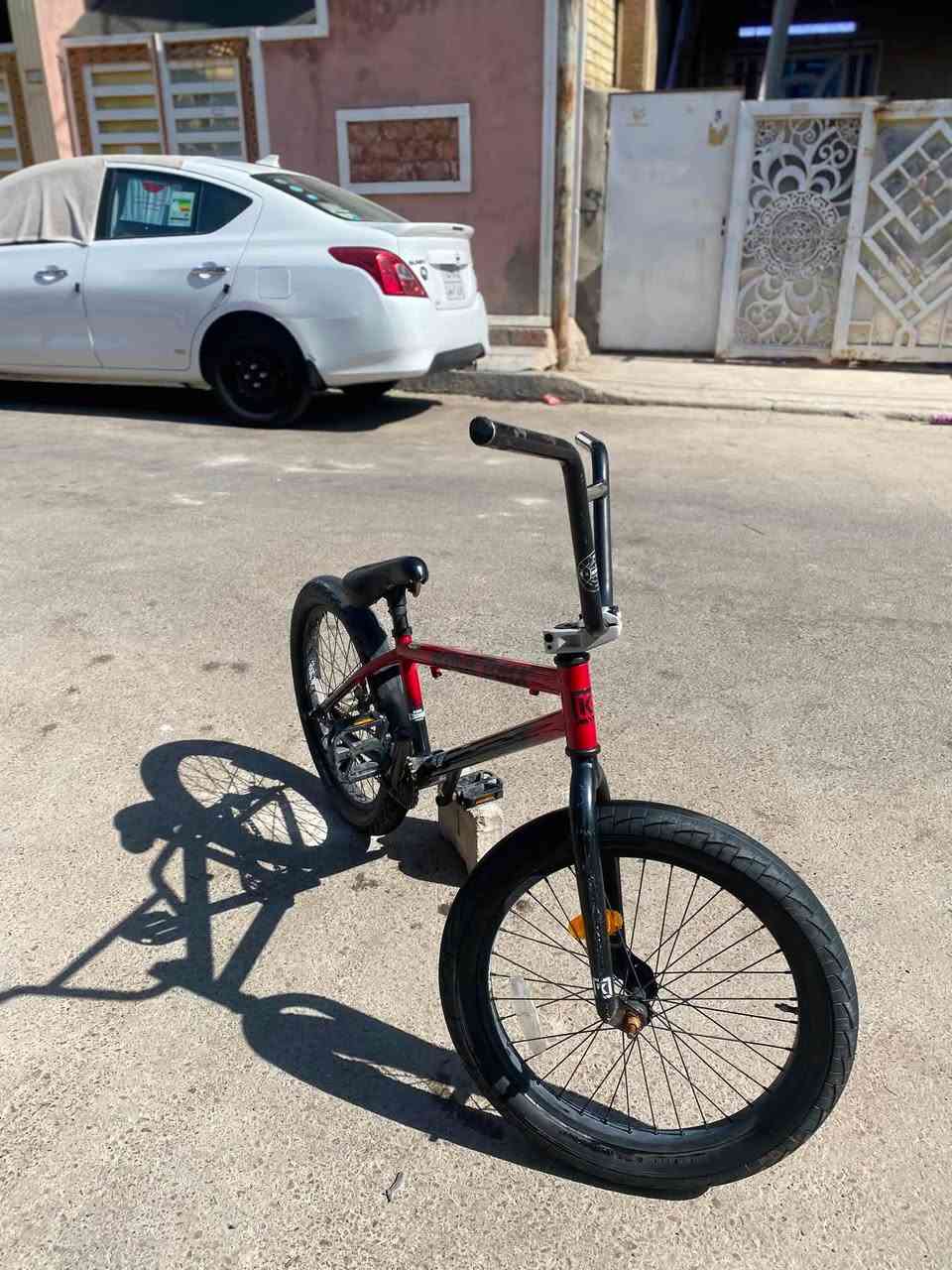 بايسكل BMX للبيع

البايسكل اصلي 
كلشي مابي 
الباسكل حاوي 
الباسكل اخبل مال حركات 
رايدة ١٠٠ وبي مجال 
الي يريدة يراسلني علئ هذا الرقم
***********
