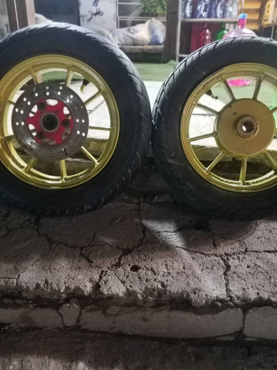 له البيع مكاني بغداد المشتل
***********
