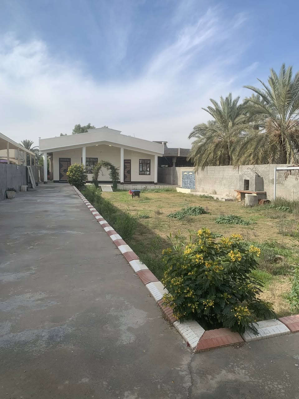 البيع دار مساحه 1120 وجها 17ونص 
بناء جديد وحديث 
يحتوي 
صاله ومطبخ 3 غرف نوم وخدمات 
طابو زراعي سند 25اصولي تحويل 
مباشر 
منطقه الدوانم مقابيل سويب 
خدمات كامله مي تبليط كهرباء 
اتصال ع ارقام 
***********
***********
***********
