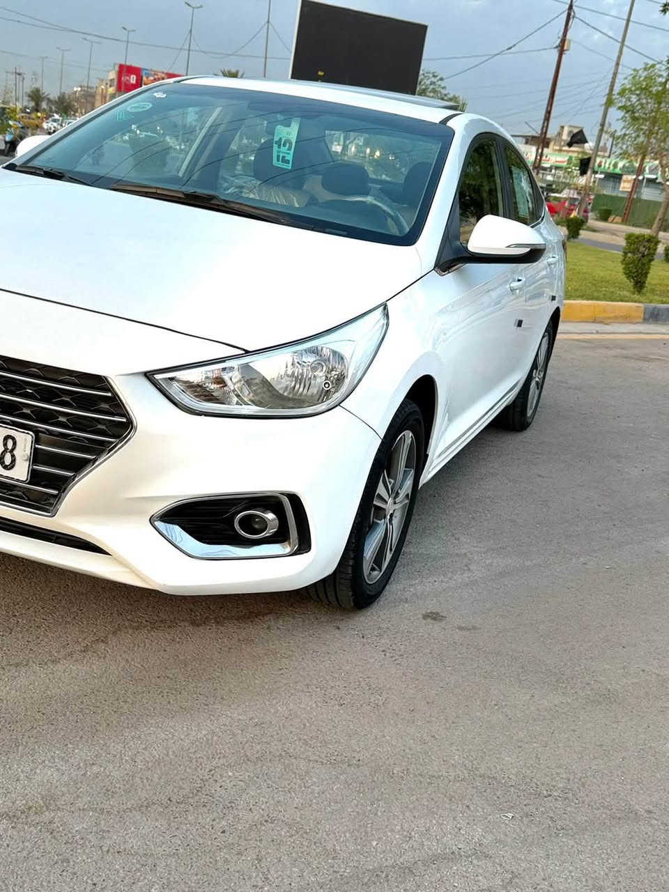 السلام عليكم من رخصه الادمن 
اكسنت للبيع موديل2019 خليجي فول مواصفات بلو مكينه 1600 مواصفات فتحه تحكم ستيرن جهتين تبريد قطعتين مري شفط سويجين شركه كير ومكينه كفاله صدر امامي وخلفي جديد  
السعر /116 وبيهه مجال حك الجيه
العنوان / الوشاش
الاتصال/  ***********
