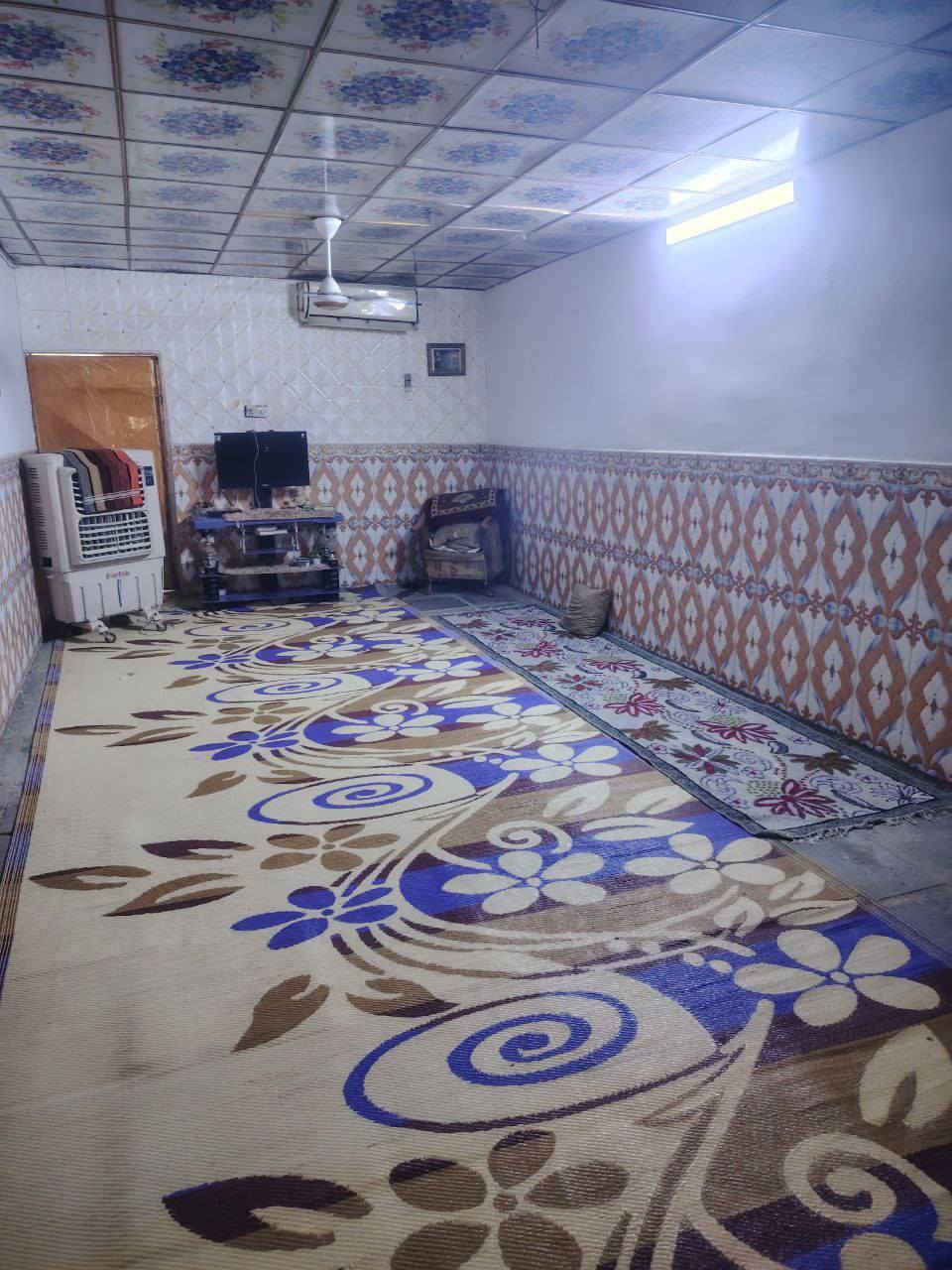بيت في ابوصخير خلف مستوصف مراشده في زراعي  مساحه 300متر غرفتين طولهن 6 وعرض 4 صاله طول 12 وعرض 4ونص مطبخ طول 6 وعرض 4 ستقبال بكبر صاله ستقبال وصاله سراميك وسقف ثانوي وصحيات سراميك يجود داخل لبيت حديقه وخارج لبيت حديقه /منطقه كافه خدمات معمل غاز ومستوصف ومدرسه تبعد عن لبيت  200متر مستوصف يبعد عن البيت 100 متر /
سعر خاص متواجد عل اتصال ومراسله صفحه لاتصال رقم تالي ***********
