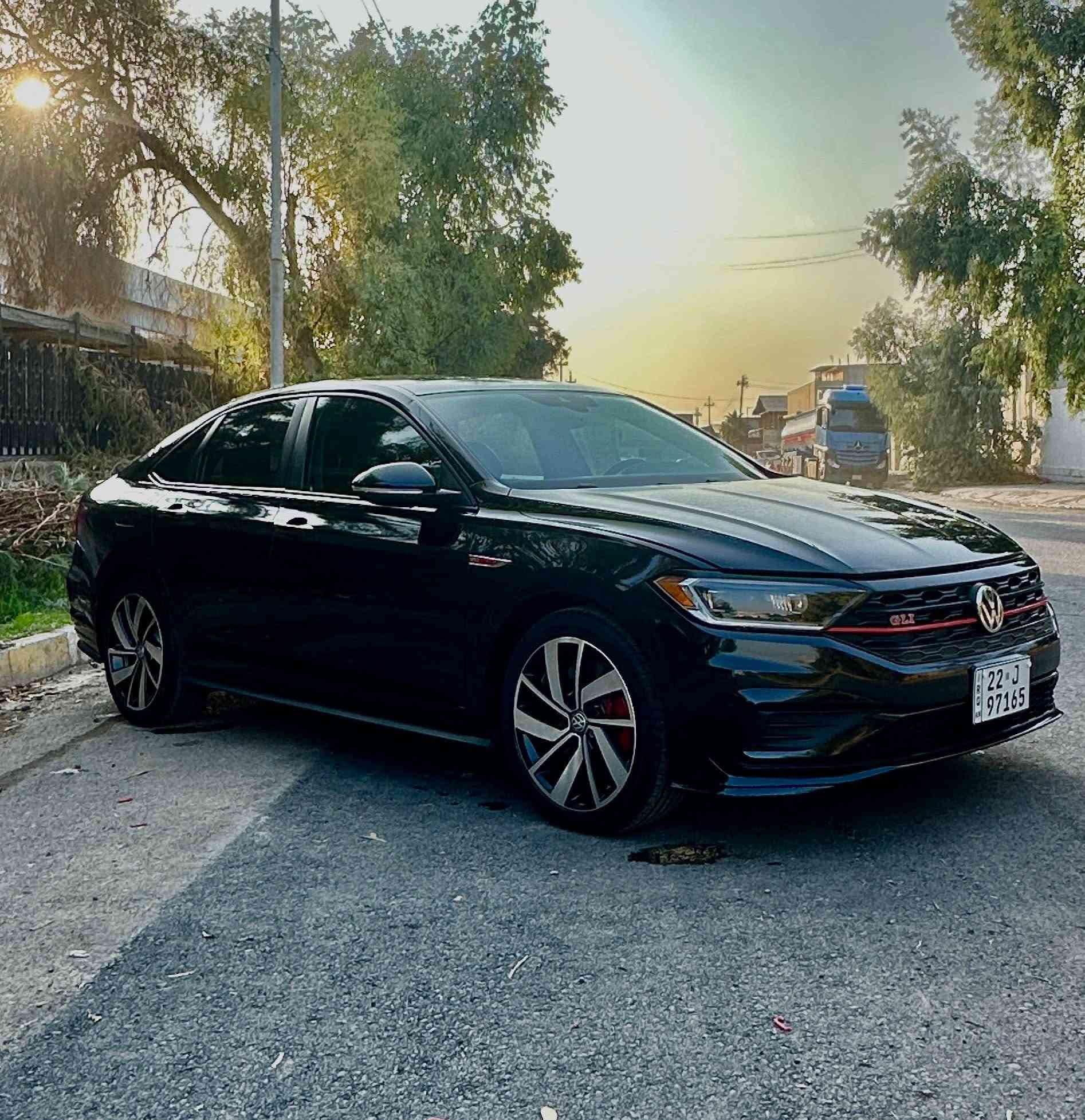 السلام عليكم 

VOLKSWAGEN JETTA GLI AUTOBAHN 2021

المواصفات:

-مكينة 20 توربو 🚀🔥

-كيجات متغيره بيها 

-تبريد منفصل

-داخل كاربون فايبر حقيقي

-كير دبل كلج 7 نمرات

-دشبول الكتروني متغير 

-شاشه متصله

-بيفورمنس بكج الكتروني

-انارة محيطية بلادي متغير 24 لون

- سستم صوت من Beats 28

-كشنات جلد مطرزه احمر 

-مري هيتر 

-حساسات اماميه ونقطة عمياء 

-5 وضعيات قيادة 

-شفتات بلستيرن

-كشنات تدفئة وتبريد + كشنات خزن 3 وضعيات

-بانورما 

-هاند بريد بصمة

-نقطة عمياء

-اوتو لايت

-اشاير بلمري

-تنبيه تصادم

وبعد بيها هواي مواصفات 

ضرر السياره :- قباغ سندوق تبديل شركة 

رقم اربيل باسمي تحويل ثاني يوم 

مكان السيارة اربيل 

***********
