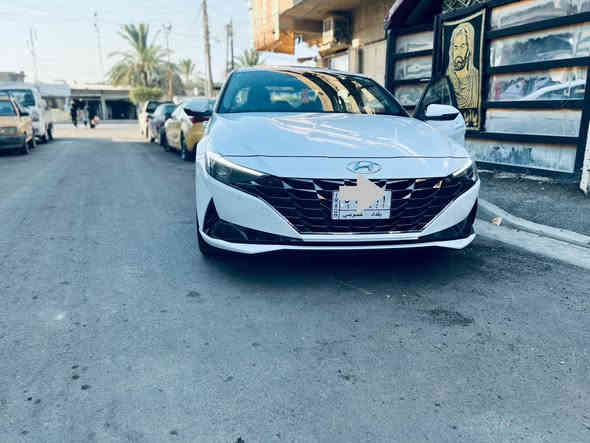 السلام عليكم هونداي النترا 2022 سيارة جديدة فول مواصفات 
بصمة
فتحة
تشغيل عن بعد 
داخل ابيض 
مكينة 2000 
كير AT 
وبقية المواصفات المعروفة السيارة بعدها بضمان شركة هونداي مكفولة من صبغ وتبديل وبارد بغداد باسمي ماشيه 42 حقيقي ع ايدي سعرها (180) وللمعلومات اكثر الاتصال على الرقم (***********)
