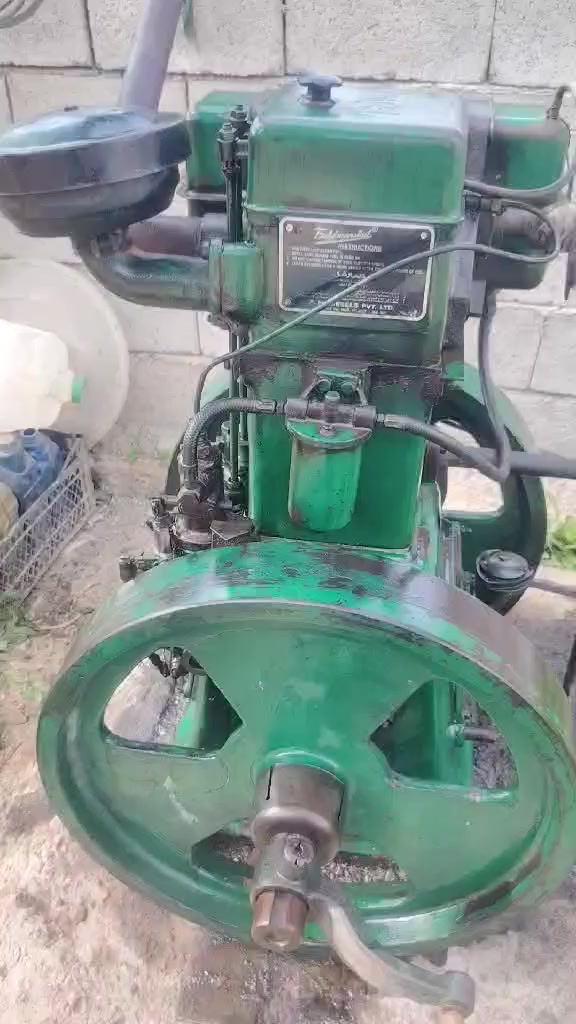 السلام عليكم ورحمة الله وبركاته للبيع مولد لستر نضيف ماشاء الله مابي أي عيب مكفول ما مفتوح بي لو برغي المولد كدامك شوفة بل صور وهذا رقمي ‏‪***********‬‏ مكاني محافظة صلاح الدين الضلوعيه الحردانية
