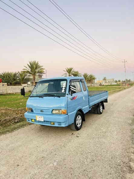 سلام عليكم كيه بنكو موديل 96 سيارة مكفوله من محرك وكير وكسل وصدر وشاصي وكهربائيات شغاله وقماره بلاديه وتخم تاير سيارة كلش حلوه مال جناي سعر 53 وبيه مجال مكاني رمادي رقم الهاتف ***********
