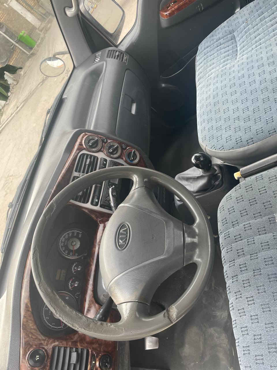 كيا بنكو للبيع مكينه 3000 سوبر سياره جاهزه وجديده ترقيم جديد بأسمي مكفوله من الكص والتعمير جاهزه 100‎%‎ واليعجبه هلا بي لتسئل شبيها مابيها سياره جاهزه والاكثر تعال وشوف بعينك احسن الك واليه 
للاستفسار اكثر /***********
العنوان بابل حي الجزائر قرب مستشفى الحياه
