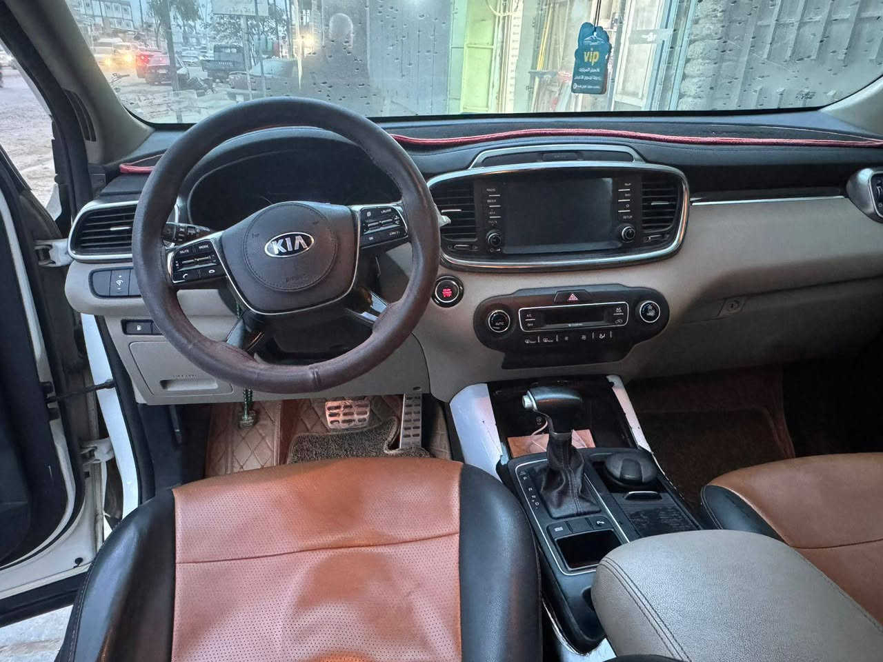 🔊 للبيع 🔊
كيا سورنتو موديل 2020 رقم بغداد  دولي مشروع وطني ب اسمي تحويل مباشر خليجي سياره مكفولة كفاله عامه ما عده الموضح ب صوره في السونار ما بيها شخوط جديده كلش 

مواصفات 

 بصمه تشغيل عدد 2شركة

كشنات جلد ⭕️

كشن كهرباءي متحرك ⭕️

شاشه كامره دواره ⭕️

تحكم استيرن جهتين ⭕️

مري شفط ⭕️

اشاير بالمري جنطه كهرباء لايت لد زنون ⭕️

ويل 20 جديد ⭕️

سبير ما نازل ⭕️

كتلوكات الشركه سياره جديده ع وضع شركه ⭕️

6 سلندر 7 راكب 3 قطع تبريد ⭕️

سياره جديده وجاهزه مكينه وكير وحداده ⭕️وتخم تاير وتبريد تدفئه
 
ماشيـه 210⭕️
 

الاستفسار اكثر
***********
غير متواجد في الفيس اتصل وتدلل
