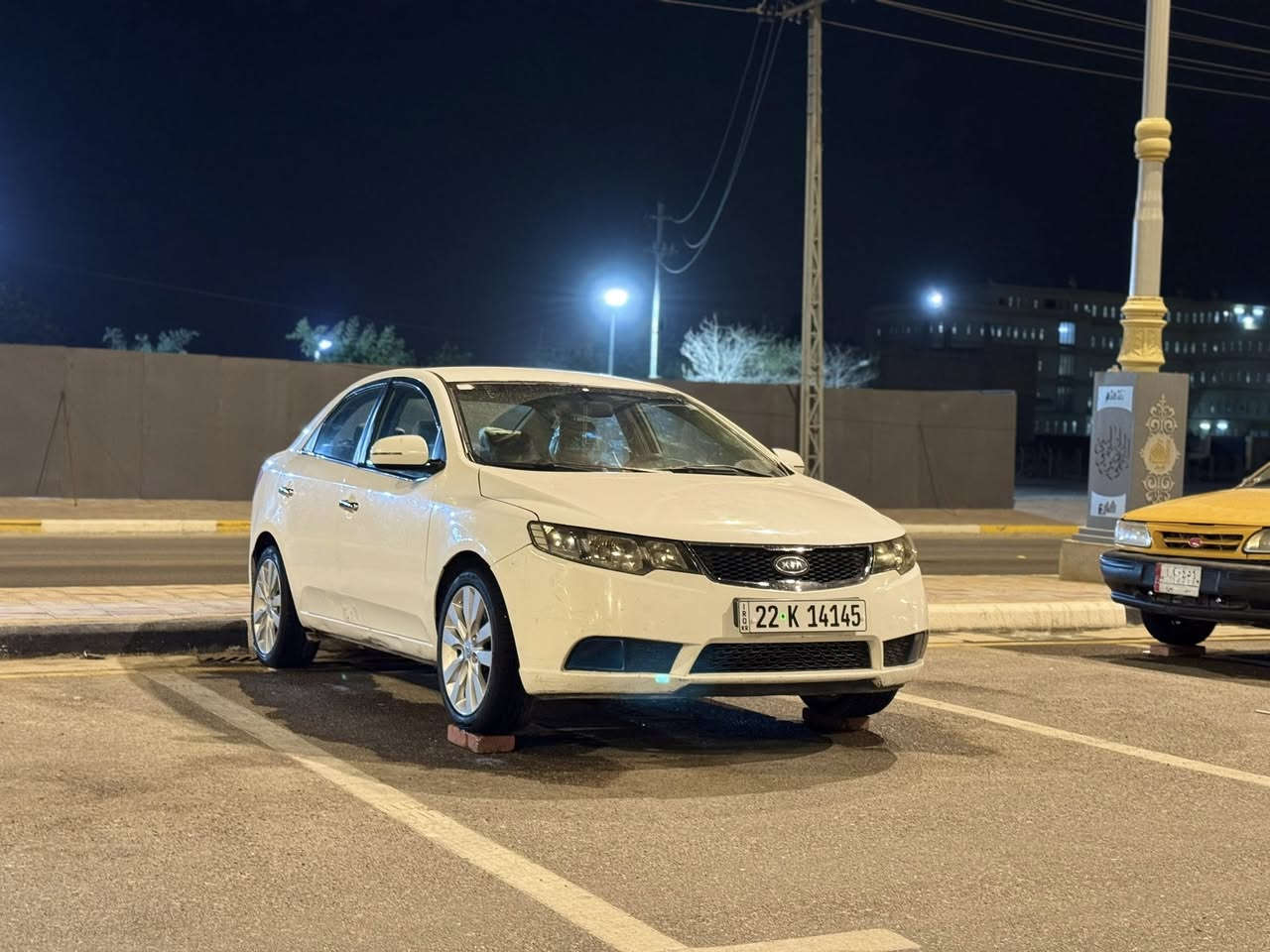 السلام عليكم سيراتو للبيع وارد خليجي مكفوله فقط الخشم مال البنيد ضربته دراجه سياره مكفوله مكينه كير حداديه رقم جديد هزه جديده صار شهر تقريبا من سويتهن تريد وكاله تريد تحويل تدلل مكاني كربلاء (سعر110) رقمي ***********السونار موجود بصور هاذا السونار قبل حادث البنيد
