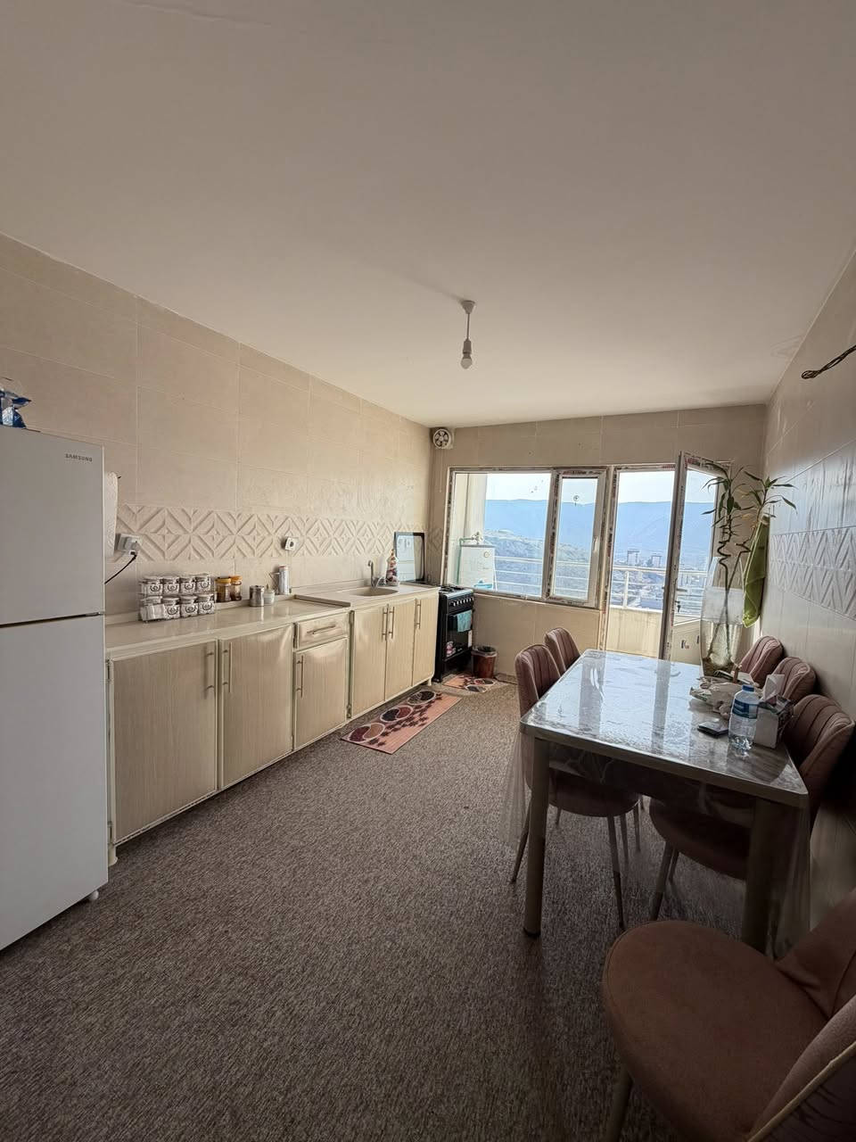 موقع- هيتيتي
طابق -9
واجهه -جنوب غرب( مفتوح)
عدد غورفه-3+1
واحد غورفه سويدي
2 بلكون
مساحه 141 متر
سعر 5.10$ومجال ويا اثاث

المزيد من معلوماتً تواصل عل هاي الرقم:☎️
***********
