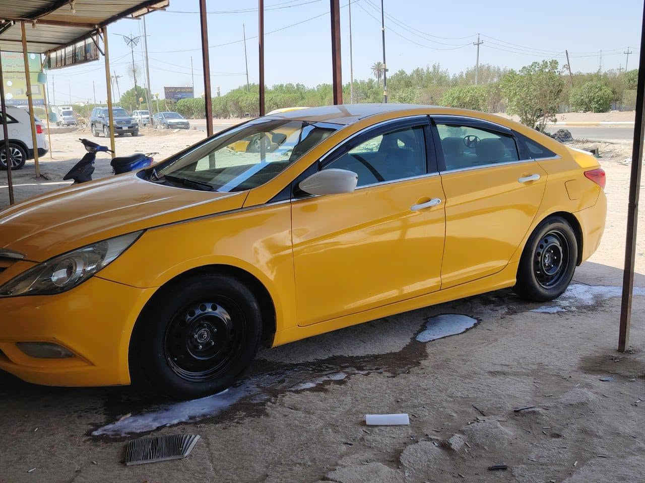 سلام عليكم سوناته 11 وارد امريكي ضرر باب خلفي وجاهزه صبغه جديده مكان السياره رميثه السعر 83وبيه مجال رقم بغداد نكليزي اتصل وتدلل ***********
