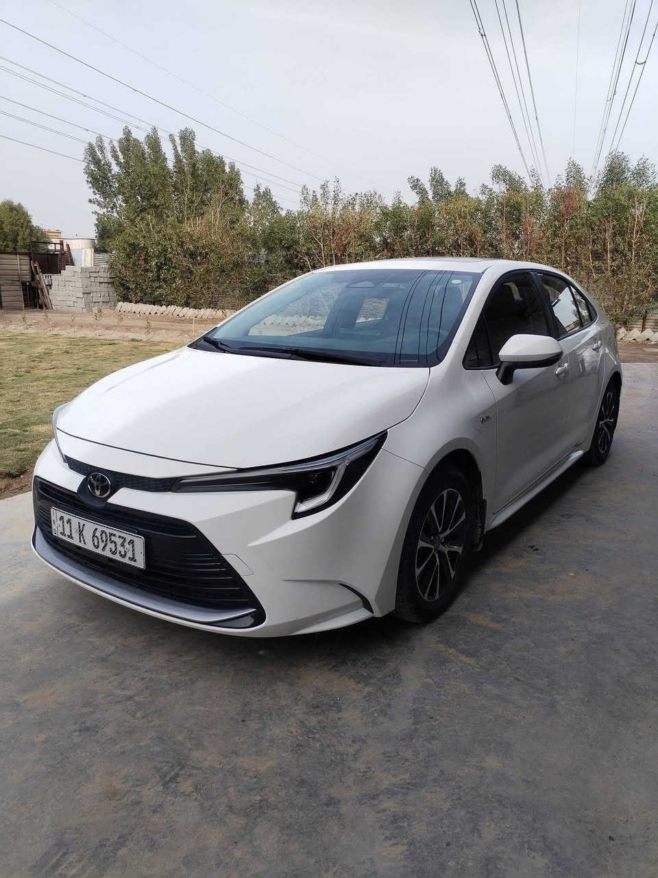 تيوتا كورولا 2025 هايبرد
سيارة عملية واقتصادية بصرفيات البانزين بشكل ملحوظ ناعمة وحلوة على الطريق فعلا تسوة واحد يجنيها او يشتغل بيها هواي تفرق عنده.

صيني الشكل الامريكي 
ماشية 11 الف كم كفالة عامة 
سيارة نظيفة وجديدة سبير ما نازل 
(رصعة صغيرة واحدة فقط بالقمارة)
سعر 23.250.000 دينار 
سنوية باسمي شرط التحويل 

السيارة مشتريها من معرض ديار الحلو فاتح بيها كتيب ضمان 40 الف على المكينة والكير تبديل الدهن كل 5 الف كم بموقع الشركة بالبياع 

عنوان بغداد حي الجوادين 
***********
***********
