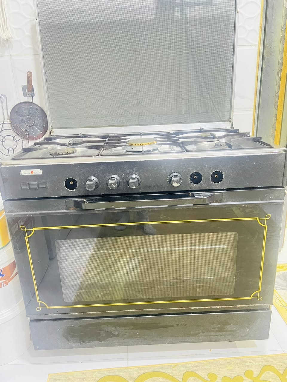 السلام عليكم 
طباخ مستخدم خمس عيون مع الفرن للبيع السعر 200


**إذا كنت صاحب هذا الإعلان وتريد حذفه لأي سبب، رجاءا أرسل رسالة إلى الدعم الفني**