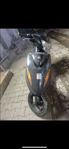 سلام عليكم دراجه ماكس عدله بوشه 49 دراجه حلوه ومرتب دبلات جديده امامي خلفي دبل اشاره عداد جديد رون شغال طوافه شغاله كفرات مرتبه بضيف سعر 340 وبيها مجال للشراي الخاص مغلق فقط اتصال ***********
