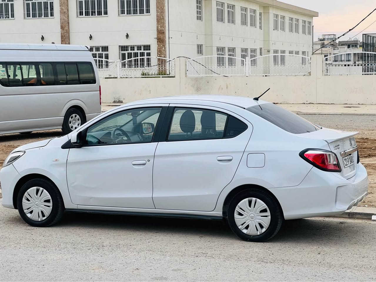 ميراج مؤديل ٢٠٢٤به ناوي خؤمه ١٤هه زار رؤيشتيه فول مواسفاته نيو چاملغي سبوغه له گه ر ليوي ده ر كه ي تيوه ر درايته وه كه مه ك بؤنيتي سأرده و كه مه ك چاملغي سه كني سارده بي ناو گرتن بي ئار باگ سعري ١٠٤كه مه ك معمله گه ر مشته ري ني سه ر مان مه يشينه *********** أربيل, العراق
