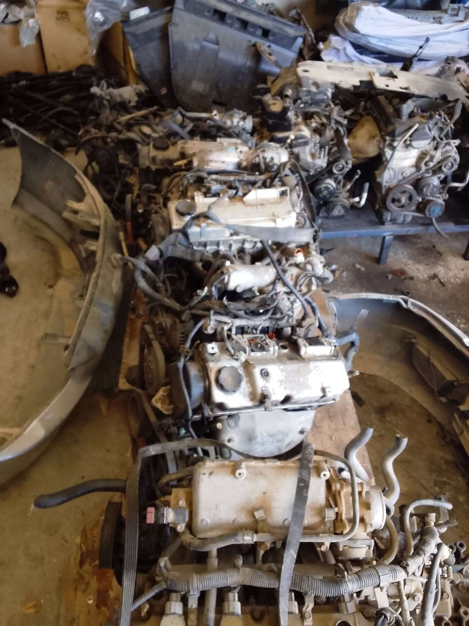 سلام عليكم حبايب ***********
وجبه جديده قطع غيار لانسر بومه تفصيخ +جديد 
#كافه قطع غيار.   #العنوان بعقوبه حي معلمين /متوفر توصيل
