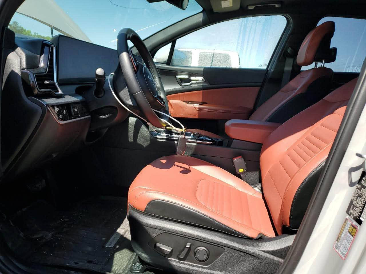 للبيع كيا سبورتاج SX Prestige 2024 أعلى فئة، وارد أمريكي،

📋 التفاصيل:

🚗 الموديل: 2024
🚗 الفئة: SX Prestige (أعلى فئة)
🌎 الوارد: أمريكي
✖️الضرر عطل ميكانيكي فقط بدون حادث بدون تبديل
📈 الممشى:,40000 كم فقط
⚙️ المحرك: 2.5 لتر GDI
🔄 القير: أوتوماتيك 8 سرعات

✅ المواصفات:

✅ سقف بانوراما
✅ مقاعد جلد
✅ تبريد وتدفئة للمقاعد الأمامية
✅ تدفئة للمقود
✅ شاشة كبيرة
✅ نظام أبل كاربلي
✅ شحن لاسلكي 
✅ كاميرات ٣٦٠ درجة
✅ كاميرا خلفية
✅ حساسات أمامية وخلفية
✅ مثبت سرعة ذكي
✅ رادار أمامي
✅ المحافظة على المسار
✅ تحذير النقطة العمياء
✅ تشغيل بصمة
✅ تشغيل السيارة عن بُعد
✅ صندوق خلفي كهربائي
✅ إنارة LED كاملة

💰 السعر:255$

📞 للاستفسار: ( *********** )
