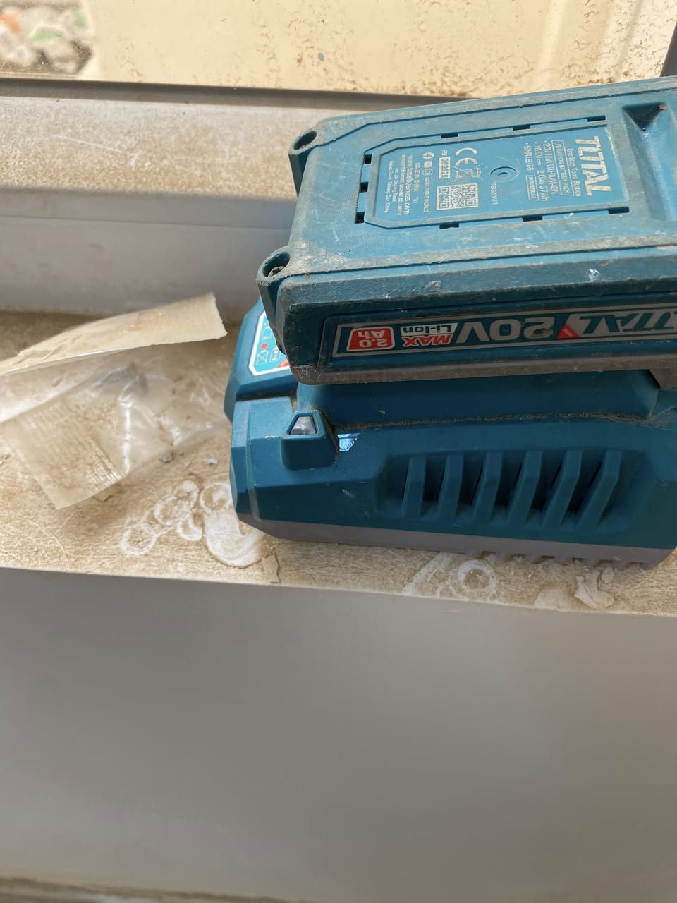 سلام عليكم 
سورنتو موديل 25 كشنات تدفئه تبريد  محرك سته سلندر3.500 ويل 19  قماره حديد  رقم بغداداسمي ثاني يوم التحويل مكفولة كفاله عامة  
السعر 3 شدات و15 وبيها مجال ، السيارة في النجف 
***********
